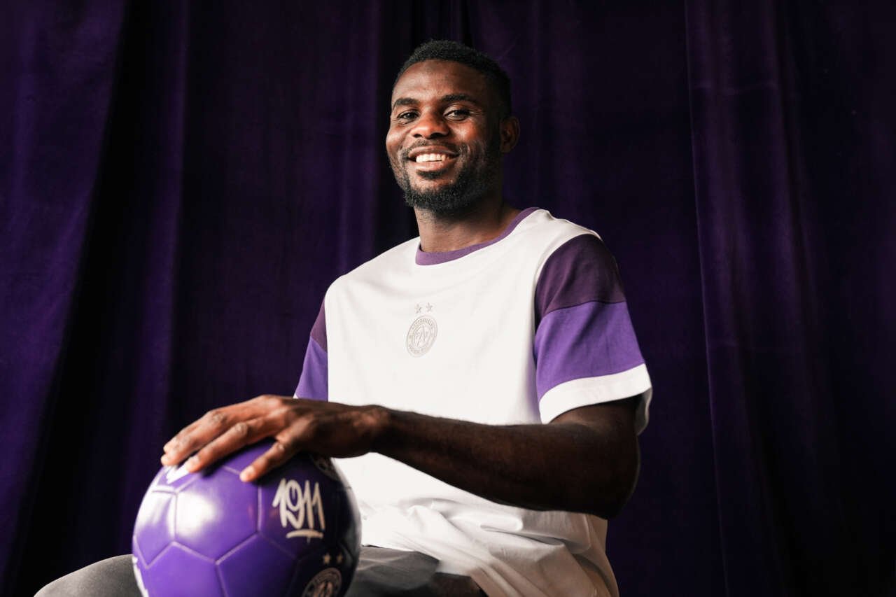 Transfer: Nigerian defender seals move to FK Austria Wien